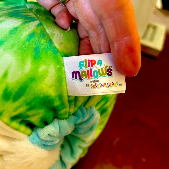 NWT reversible, FLIP A MALLOW  2 in1  squishmallow plush toy - Picture 3 of 9